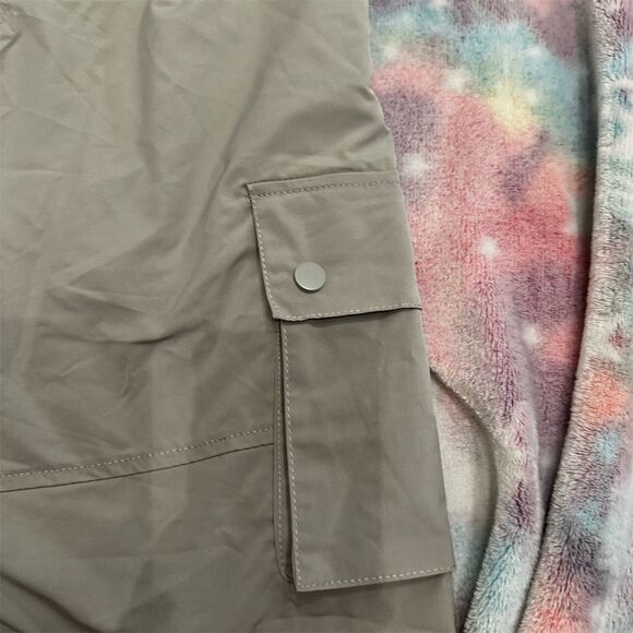 JumpStart Men's Grey Cargo Shorts M Moisture Wicking Quick Dry Elastic Waistband - Picture 3 of 5